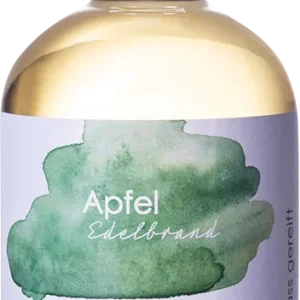 Apfel Edelbrand im Holzfass gelagert